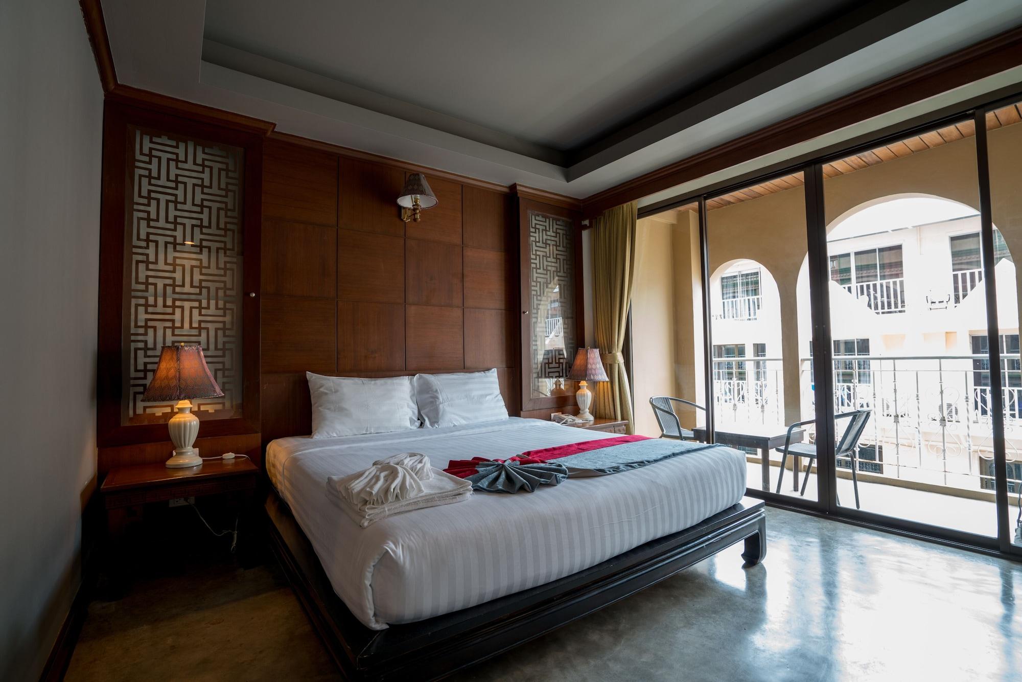 Minatale Phuket Hotel Patong Exterior photo