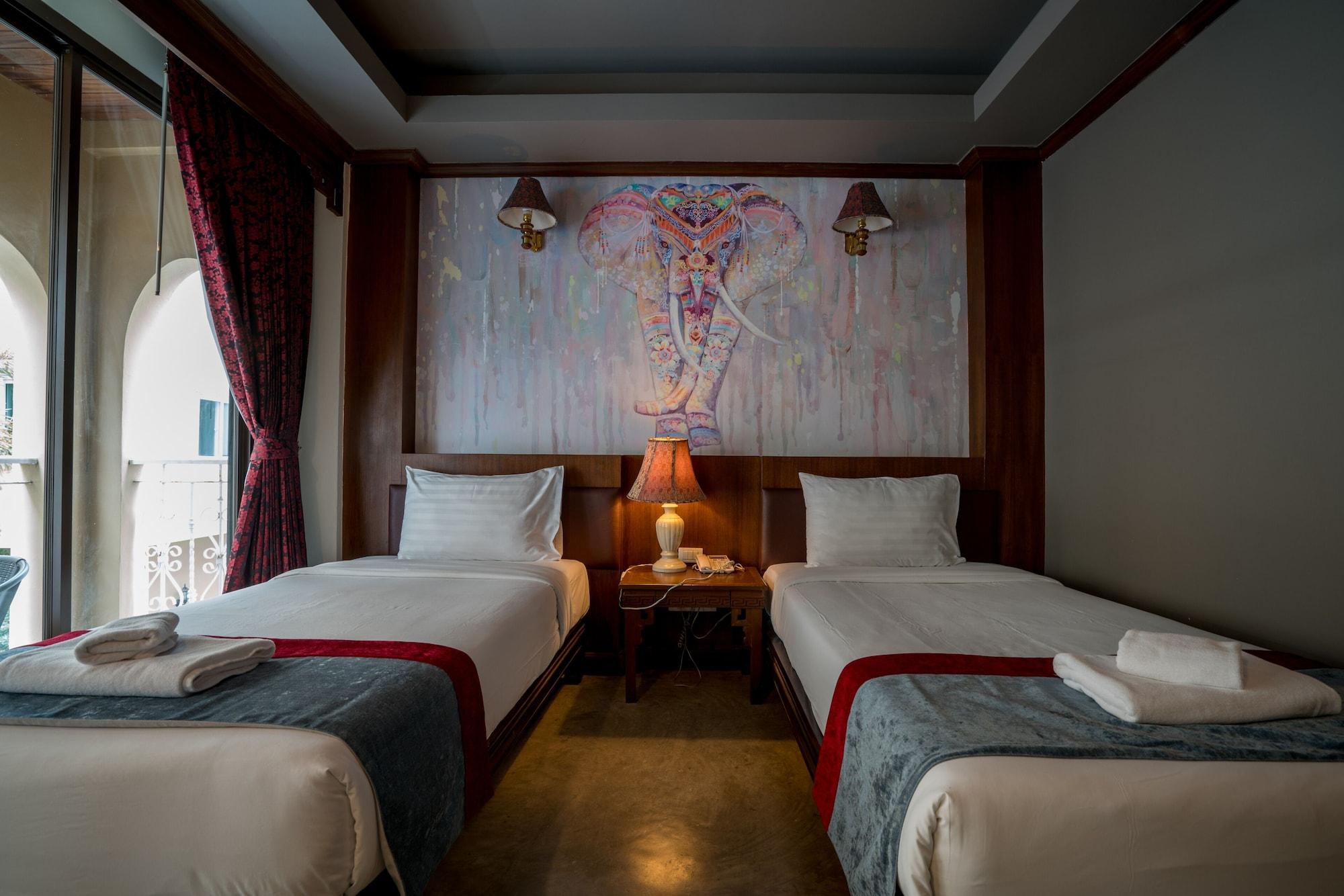 Minatale Phuket Hotel Patong Exterior photo